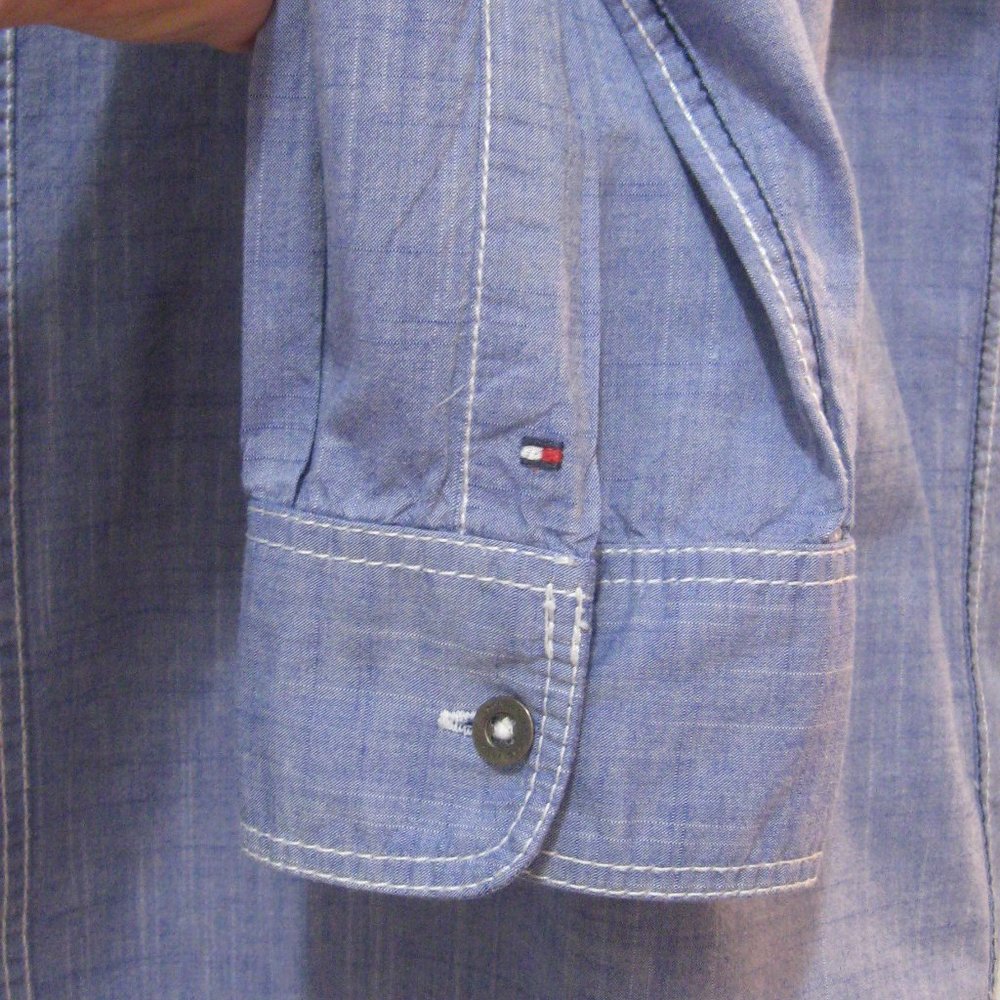 ***SOLD*** Tommy Hilfiger Blue Chambray Roll Tab Sleeve Casual Shirt - Picture 7 of 13